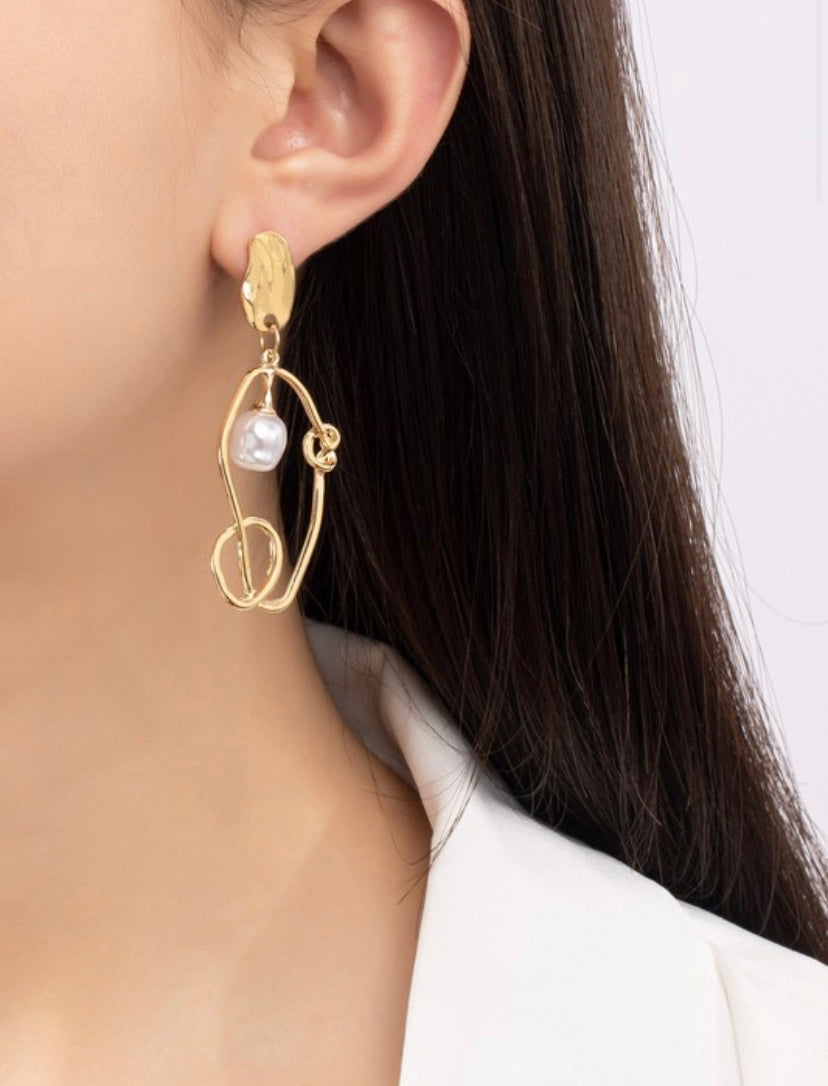 Wire Knotted Hoop and Pearl Earrings - Gold