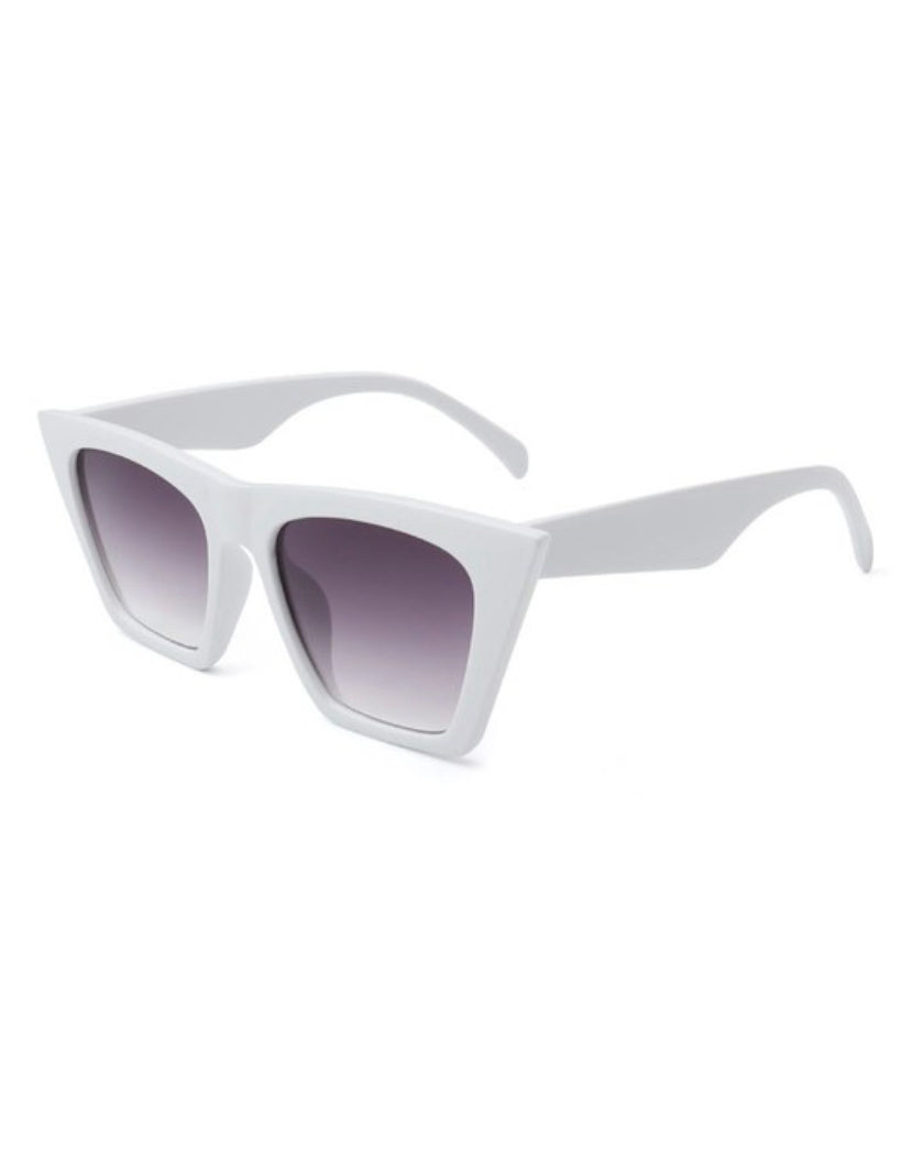 Ava Sunnies - White